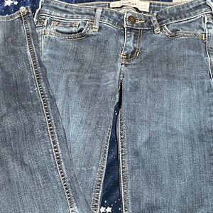 Hollister skinny jeans